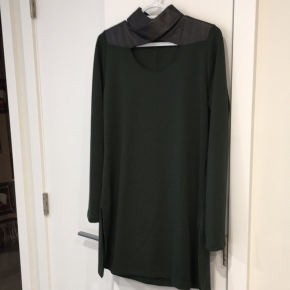 Forest Green Tunic with Faux Leather Collar - Picture 2 of 11